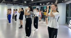 -STAR舞蹈工作室