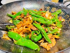 -费大厨辣椒炒肉(高铁吾悦广场店)