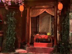 -暴风岛沉浸式体验馆(百联世纪店)