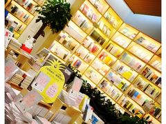 -猫的天空之城概念书店(印象城购物中心店)