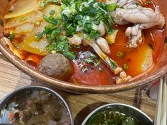 -成都你六姐·牛肉冒菜(上海环宇荟店)