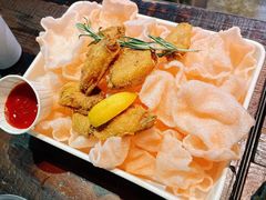 美式风味炸鸡翅配薯条-MIKAKU(万达广场上海宝山店)