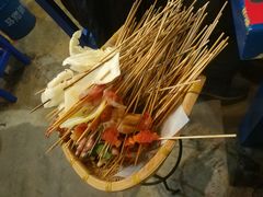 -马路边边串串香形象店(磐石路店)