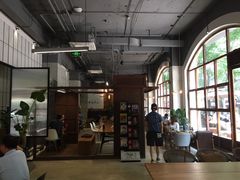 靠窗位-VESH COFFEE(定西路店)