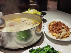 -肥仔文澳门猪骨煲(南京西路店)