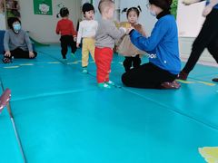 -乐融婴幼儿成长中心(四季青校区)