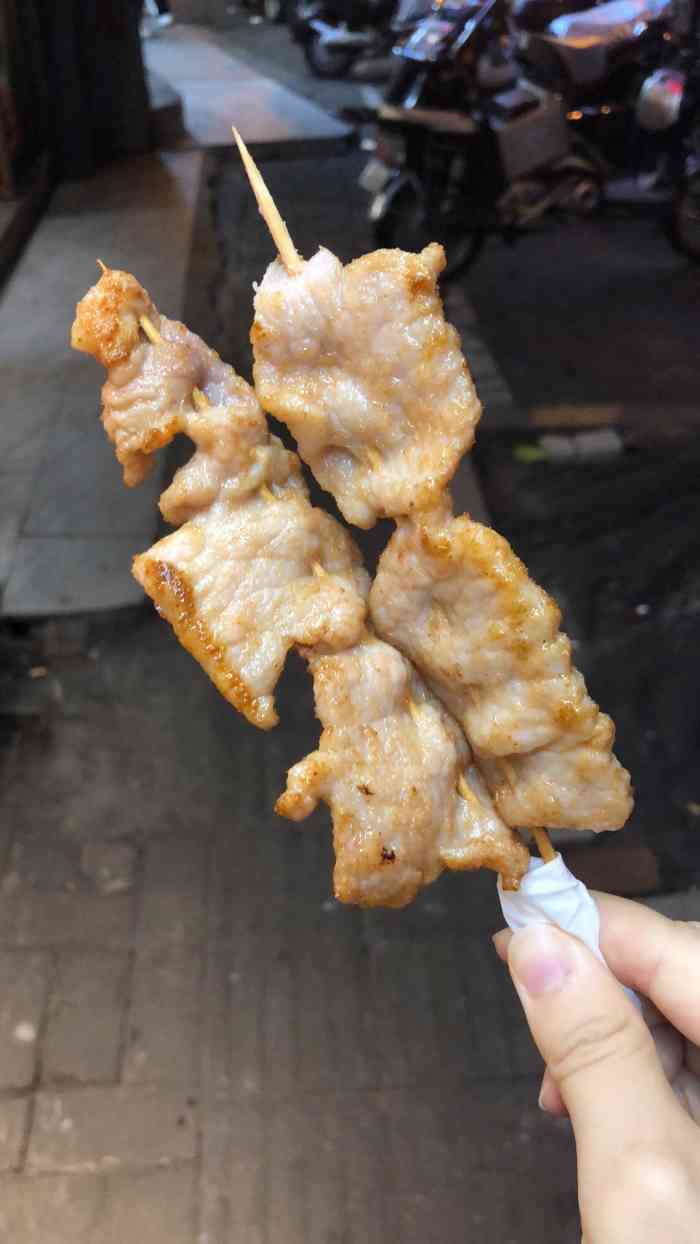 提香里脊肉串-"[薄荷]环境: 位置很好找,在交通路66."-大众点评移动版