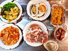 -马路牙子烧烤音乐酒馆(望京店)