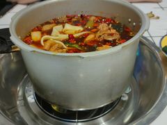 -晓彭肥肠鸡·泡椒鸡火锅(水木天地店)