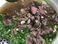 混烫汤锅-乐山食古香跷脚牛肉