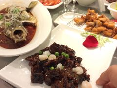 -御花园·粤菜·海鲜火锅(中山公园店)