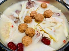 -三人行骨头王火锅(长寿店)