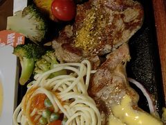 -豪客来牛排(空港华联店)