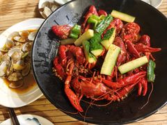 -聚汇三少·龙虾·中餐厅(莫邪路新天地店)