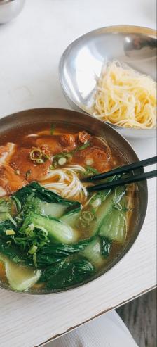 冬雪拉面-"自从吃了冬雪家的小排面 更喜欢来石道街的.