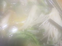 -蒙肥羊·酸汤潮牛·鲜牛肉火锅烤肉自助(岗顶店)