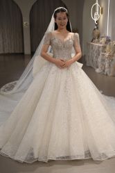 -艾米丽婚纱礼服