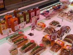 -巴黎贝甜(大宁国际商业广场店)