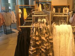 -H&M(鹏欣水游城店)