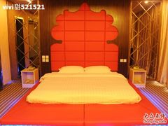 豪华温馨主题房-全季酒店(石家庄裕华东路万达广场店)