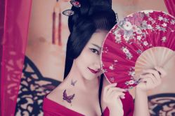 -盘子女人坊古装写真摄影(厦门总店)