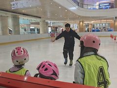 -陈露国际冰上中心(天津嘉里汇店)