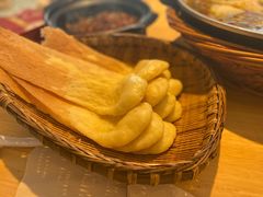 锅边馍馍-有红鸡毛店·川菜(抚琴夜市店)