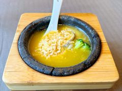 石锅脆米煮鲜鲍鱼-望乡楼上海菜(日月光店)