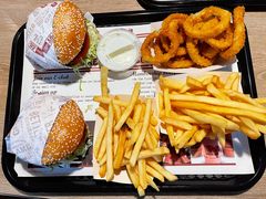 -The Habit Burger Grill 哈比特汉堡(复兴soho店)