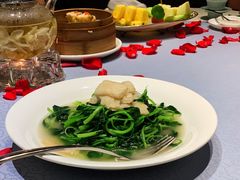 竹笙扒时蔬-皇朝会.经典传统粤菜(外滩店)