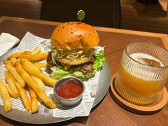 海绵宝宝菠萝屋汉堡-Take A Bite·TAB汉堡