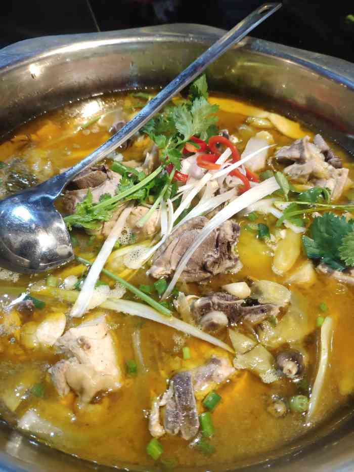 陈三娃泡姜鸡(水司店)