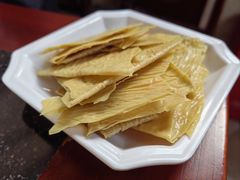 -老来福·非遗酸汤兔(凯旋路店)
