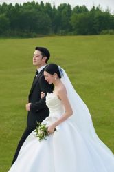 -喜爱高定婚纱摄影