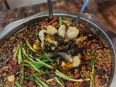 -乡土特色.冷锅鱼.牦牛肉汤锅