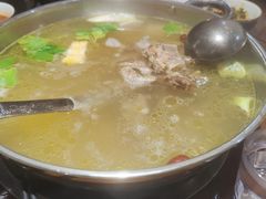 -乡土黄·鲜牛肉火锅·小龙虾(兴业街店)