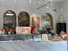 -Fridi Patisserie Cafe