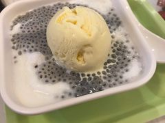 香草雪山黑珍珠-满记甜品(优客百盛店)