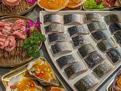 招牌活烤鳗鱼-围炉肉舍•炭烤活鳗•丹东海鲜烤肉(步行街店)