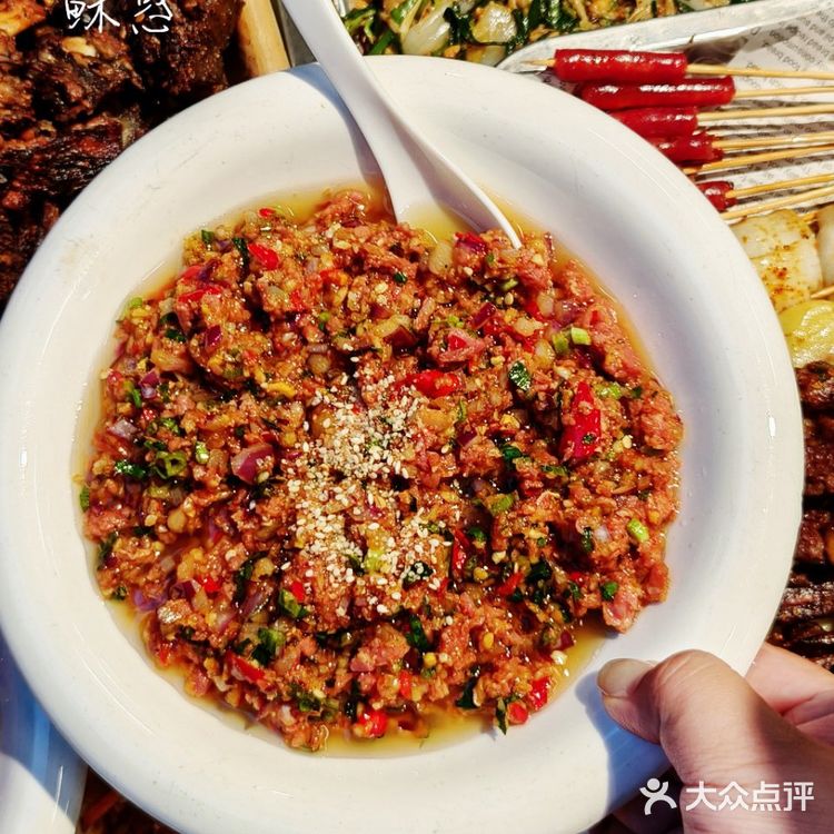 在昆明！发出疯狂尖叫的佤族风味烧烤！！