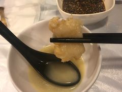 -鲜入围煮花胶鸡海鲜火锅