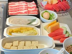 -海底捞火锅(新松江路生日主题店)