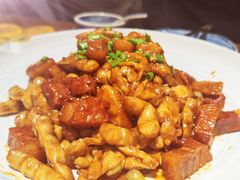红烧肉炖黄金勾-95号酱骨·一块豆腐(展春园西路店)