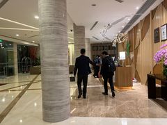 -上海虹桥君丽假日酒店(娄山关路地铁站店)