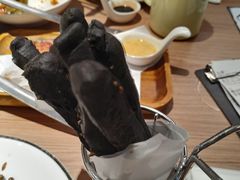 蘸汤吃的黑油条-新太二·鲜料川菜(晶耀前滩店)
