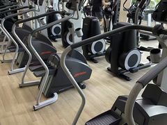 -威克健身游泳(万菱汇店)