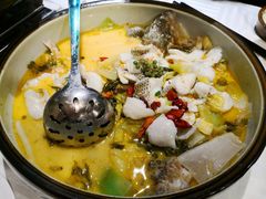 酸菜清汤鲈鱼-石头咕(葵蓬店)