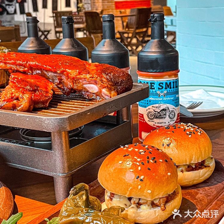 人生建议:来前海吃一顿美式烤肉…