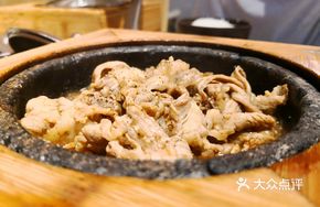 Black Pepper Beef Rice Bowl