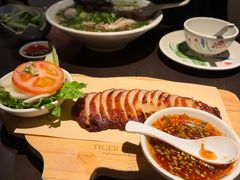 -大头虾越式风味餐厅(光明广场店)